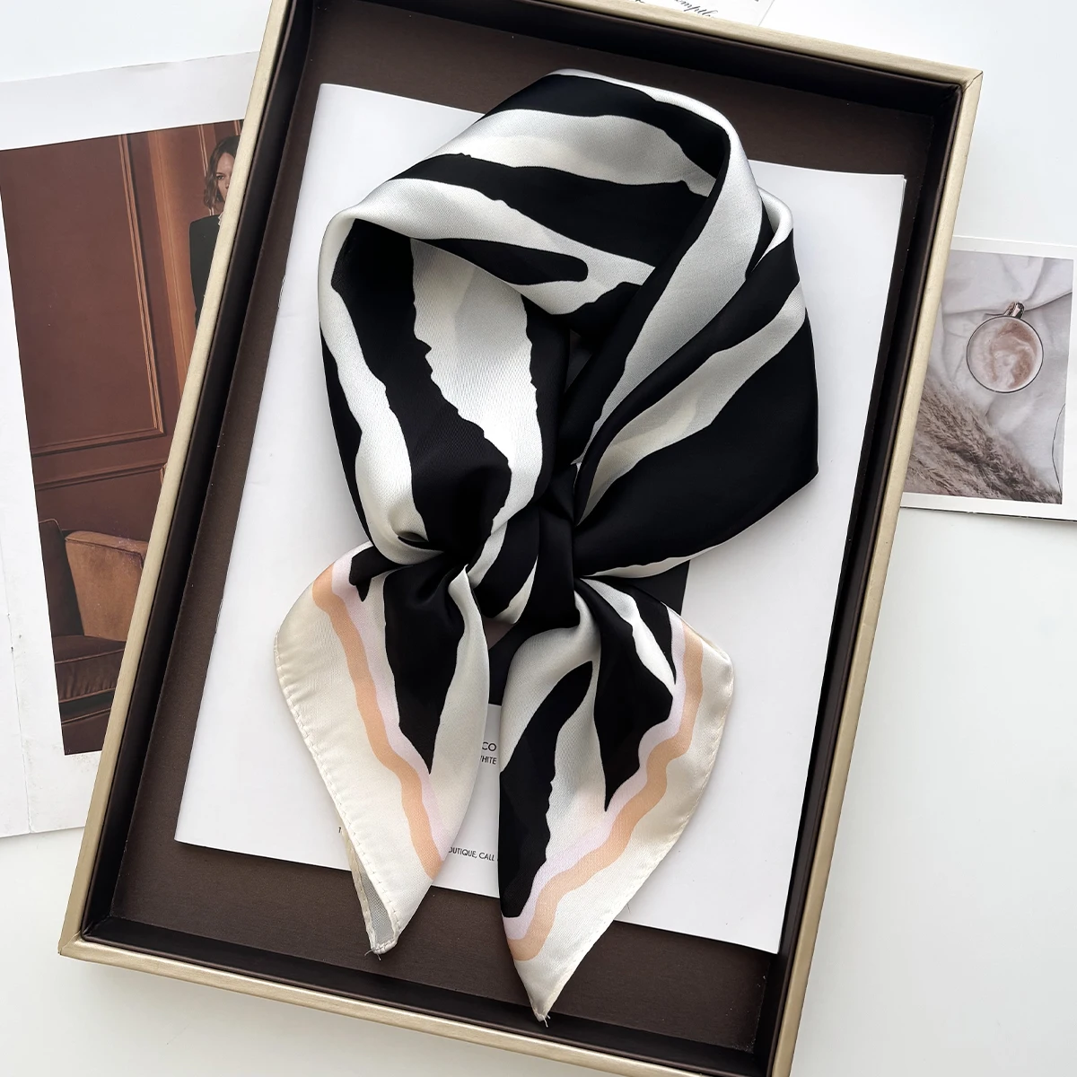 Foulard carré imprimé châle pour femmes, foulard en Satin doux, bandes de cheveux, ruban, bandeau Bandana
