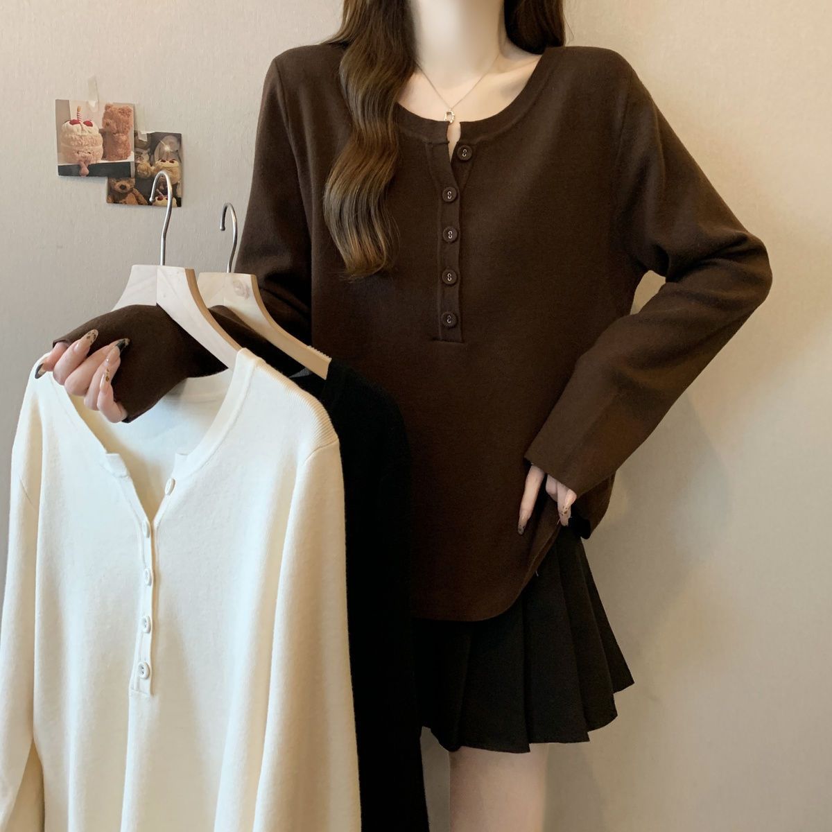 Vêtements pour femmes de grande taille, nouvelle collection printemps-automne, couleur unie, ample et légère, col semi-ouvert à boutons, haut à manches longues