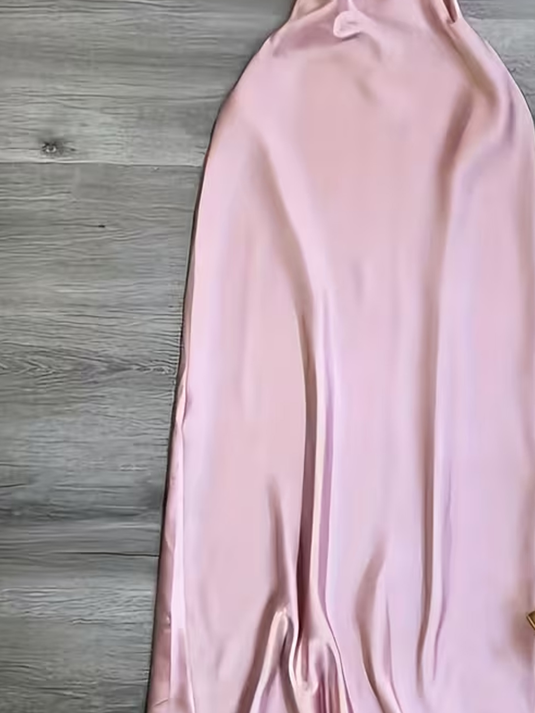 Robe midi décontractée pour femme en satin uni à fines bretelles, avec design à nouer super élégant et accrocheur, sexy et tendance