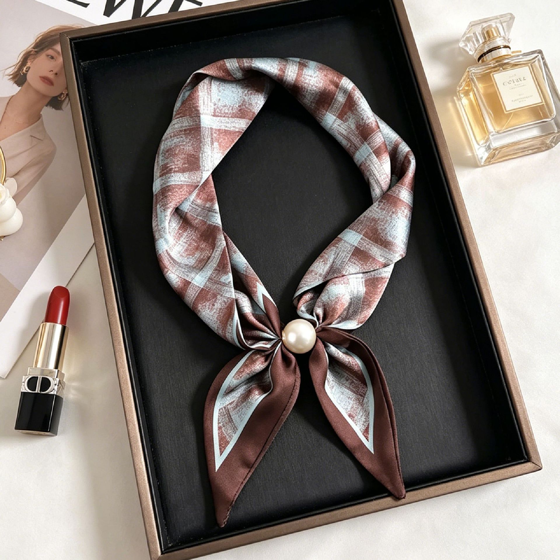 Écharpe de luxe en soie pour femme, motif cachemire rétro, avec collier de perles et fermoir magnétique, foulard de mode à pois pour la clavicule, style décontracté