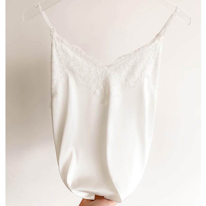 Sexy dentelle Camisole femmes soie col en v hauts été nouveau sans manches décontracté débardeurs femme mince doux Satin hauts basiques grande taille