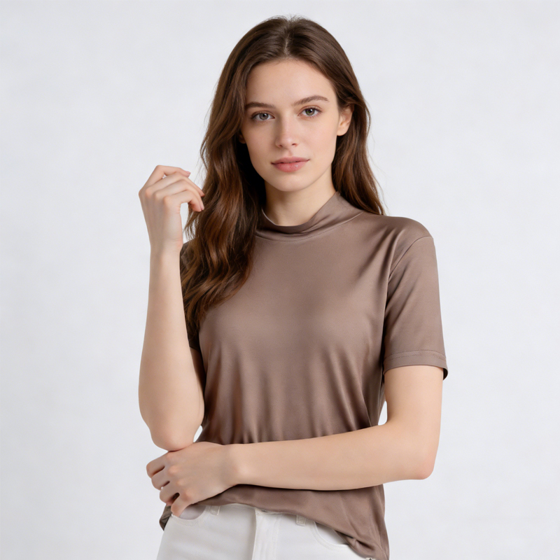 Nouveau T-shirt polyvalent à manches courtes et col semi-montant en soie de mûrier naturelle (25 %) tricoté pour femme, collection Printemps/Été 2026