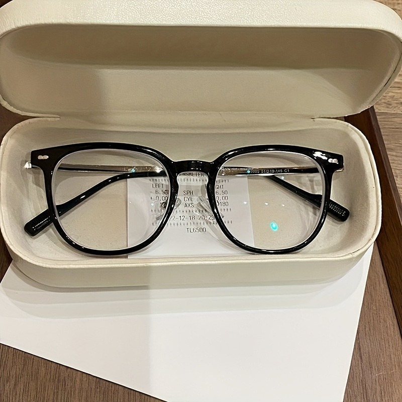 1 paire de lunettes carrées vintage marron, amincissantes pour le visage, élégantes pour les trajets quotidiens.