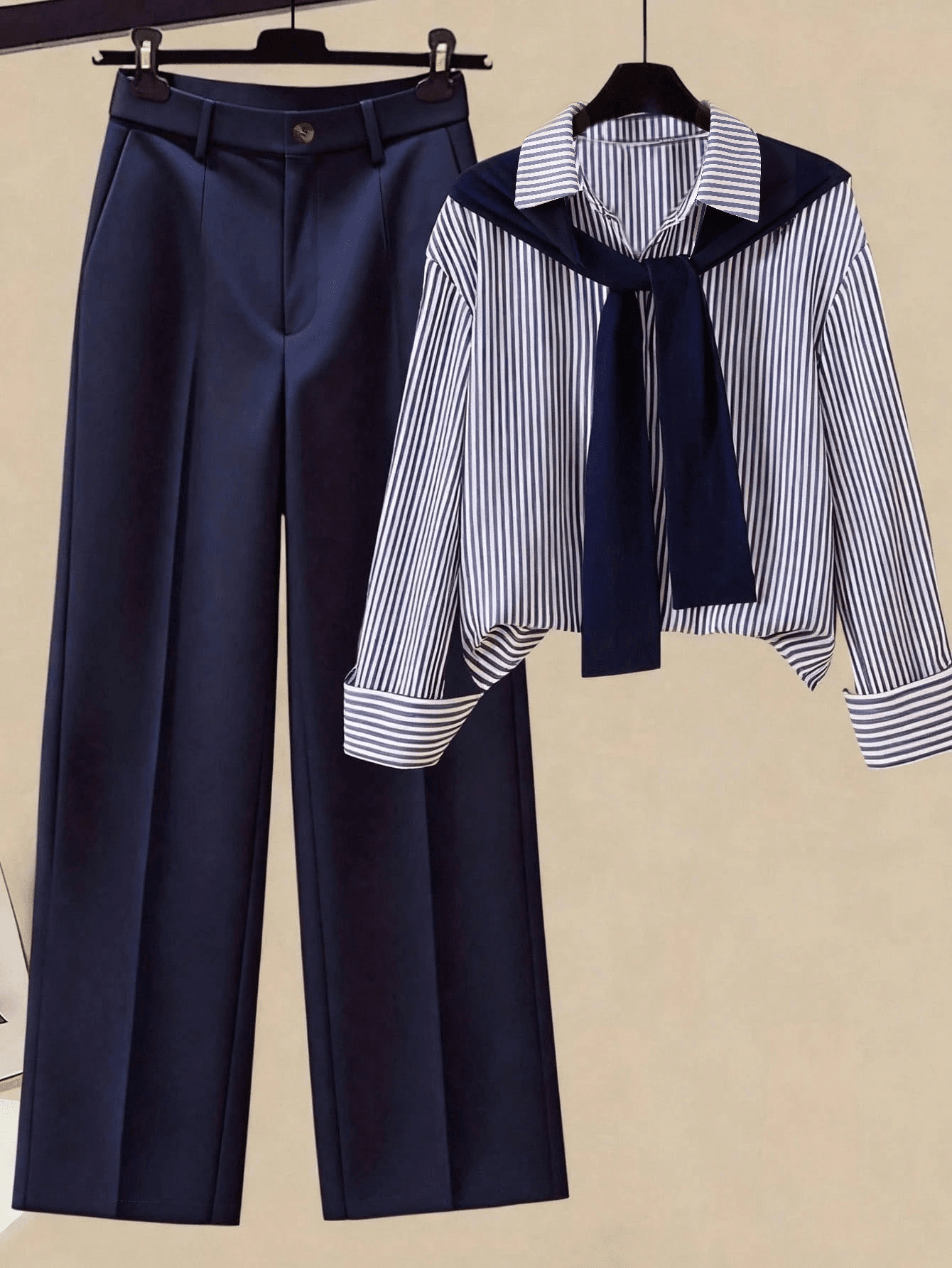 Tenues élégantes pour femmes en 2 pièces, chemise à manches longues rayée avec écharpe amovible + pantalon large à taille haute, ensemble décontracté pour le bureau