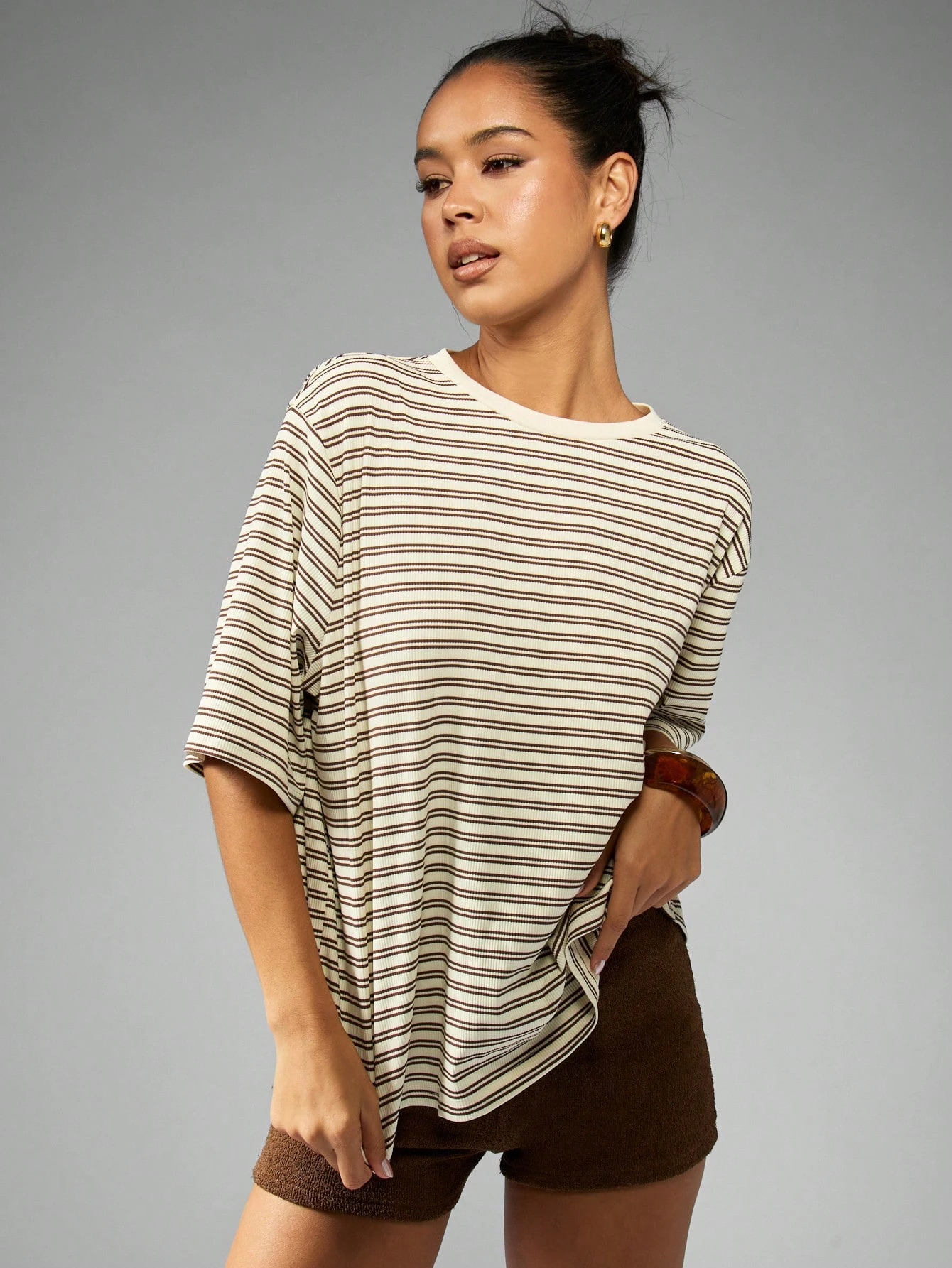 T-shirt rayé ample à manches courtes pour femme avec col côtelé, ultra-léger, confortable, élastique, décontracté et polyvalent