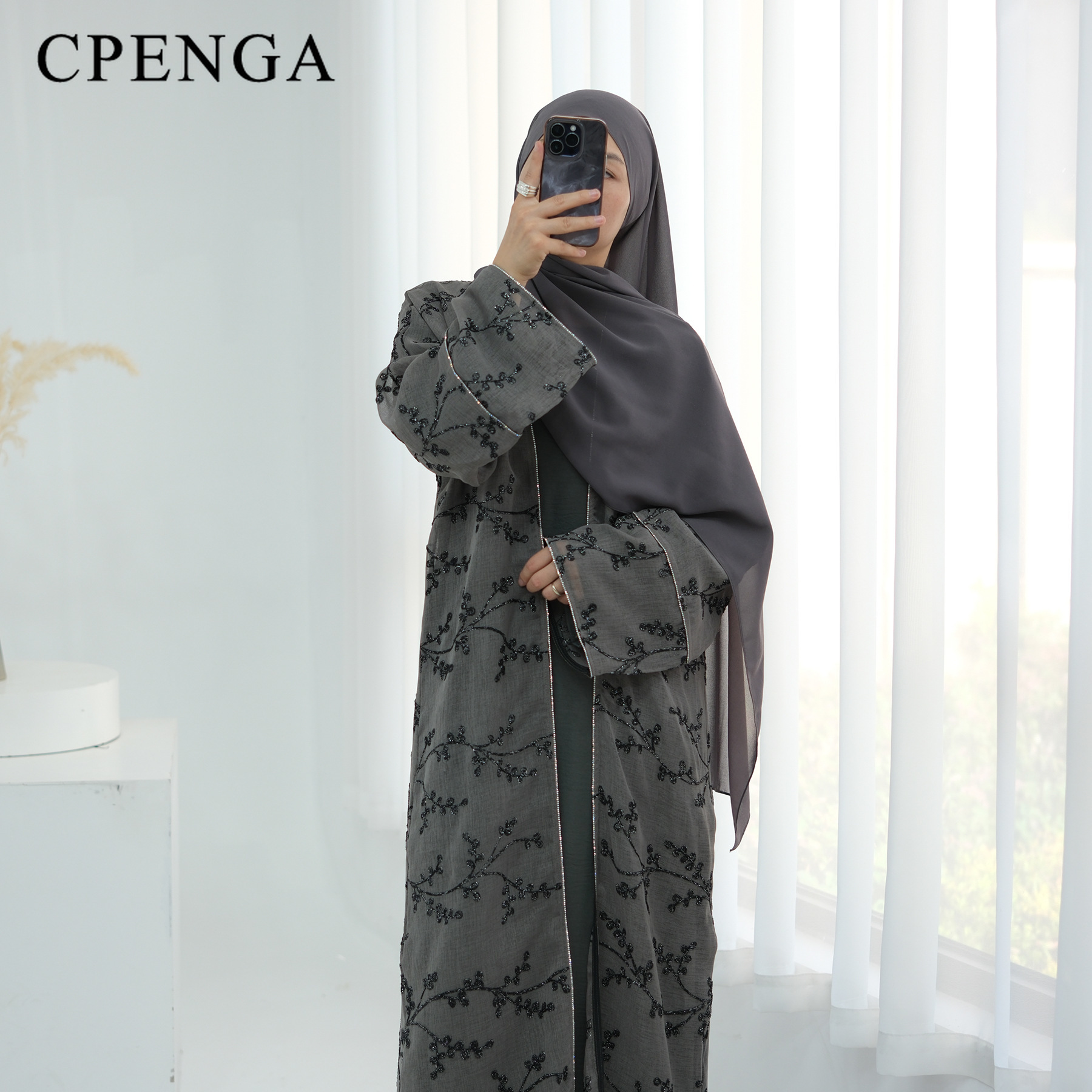 Robe Abaya de luxe brodée de dubaï avec intérieur élégant pour femmes arabes, vêtements de fête Jalabiya Eid pour église musulmane, nouveau caftan turc