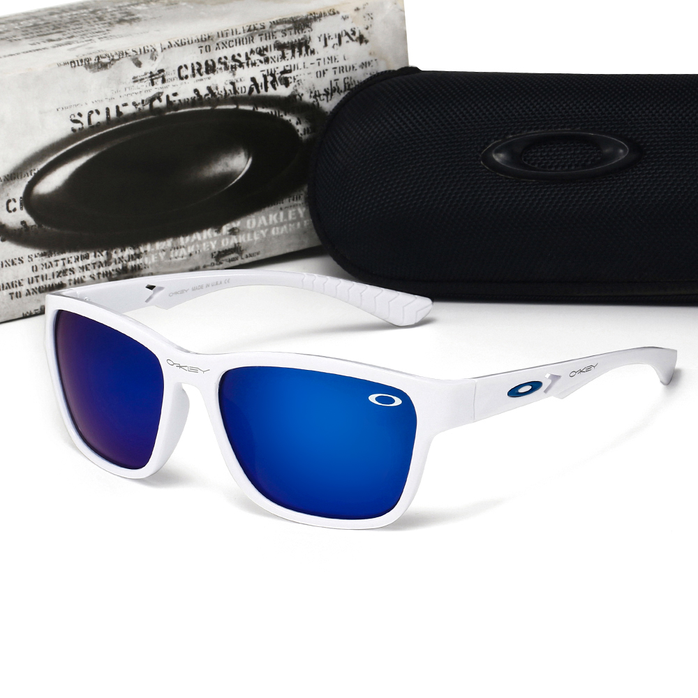 Lunettes de soleil sportives carrées pour hommes et femmes avec protection UV400, montures légères anti-éblouissement, adaptées à la conduite et aux activités de plein air.