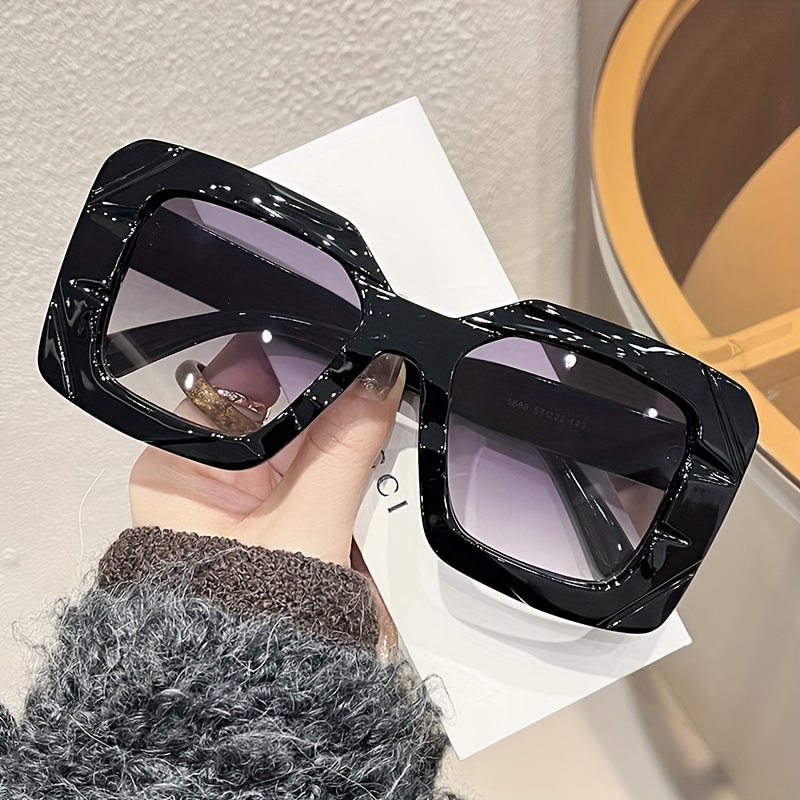 Nouvelles lunettes de mode carrées pour femmes-cadre PC bleu avec charnières en métal noir, lunettes décoratives et fonctionnelles pour tenue décontractée
