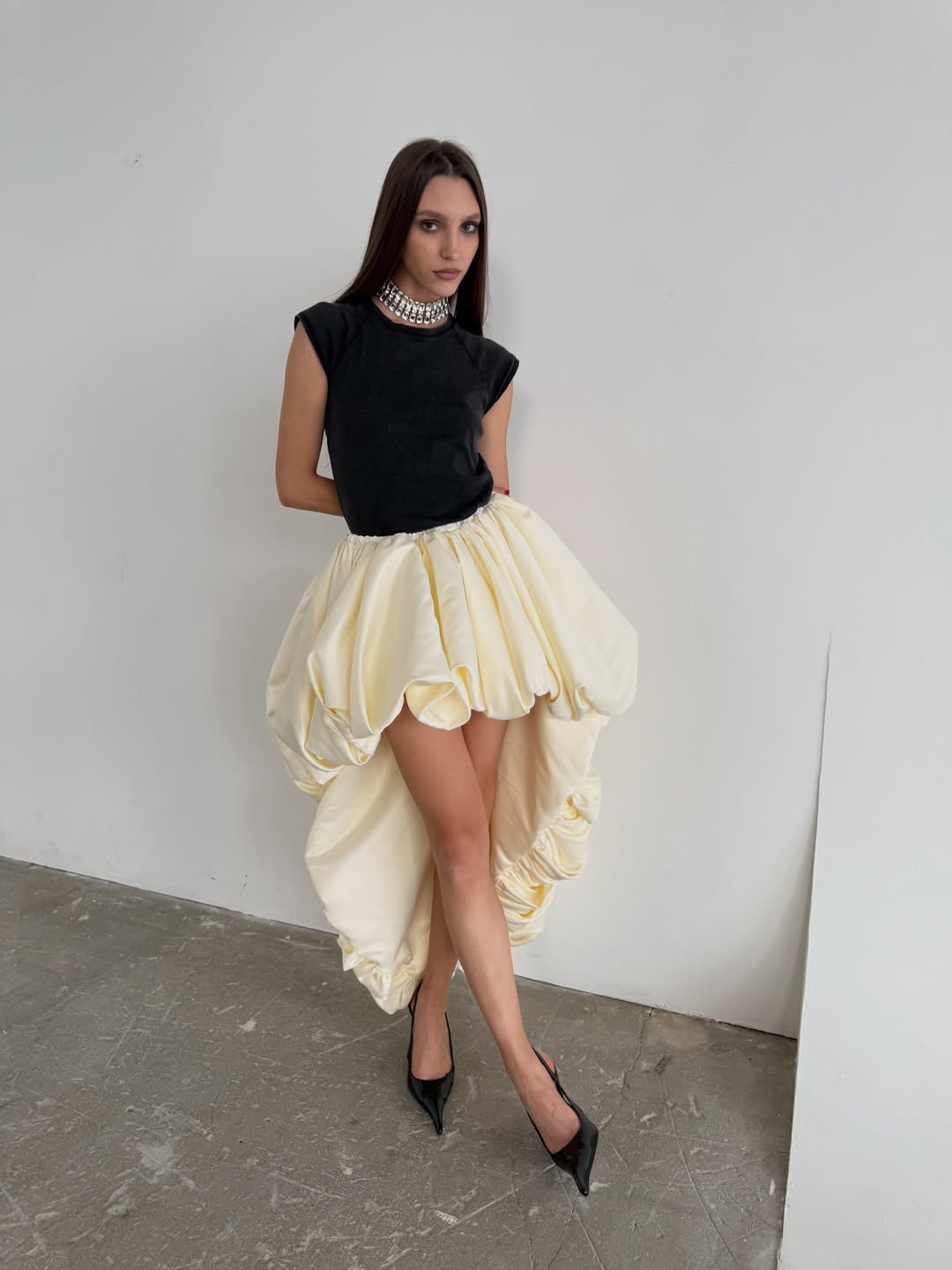 Jupes asymétriques en satin jaune clair pour femmes, taille extensible, sur mesure, plusieurs couleurs disponibles