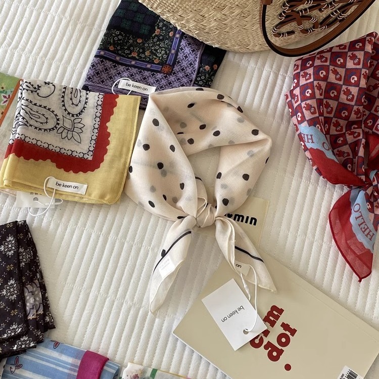 Foulard carré doux et respirant, respectueux de la peau, à pois et motif cachemire, protection du cou, pour femmes coréennes, export