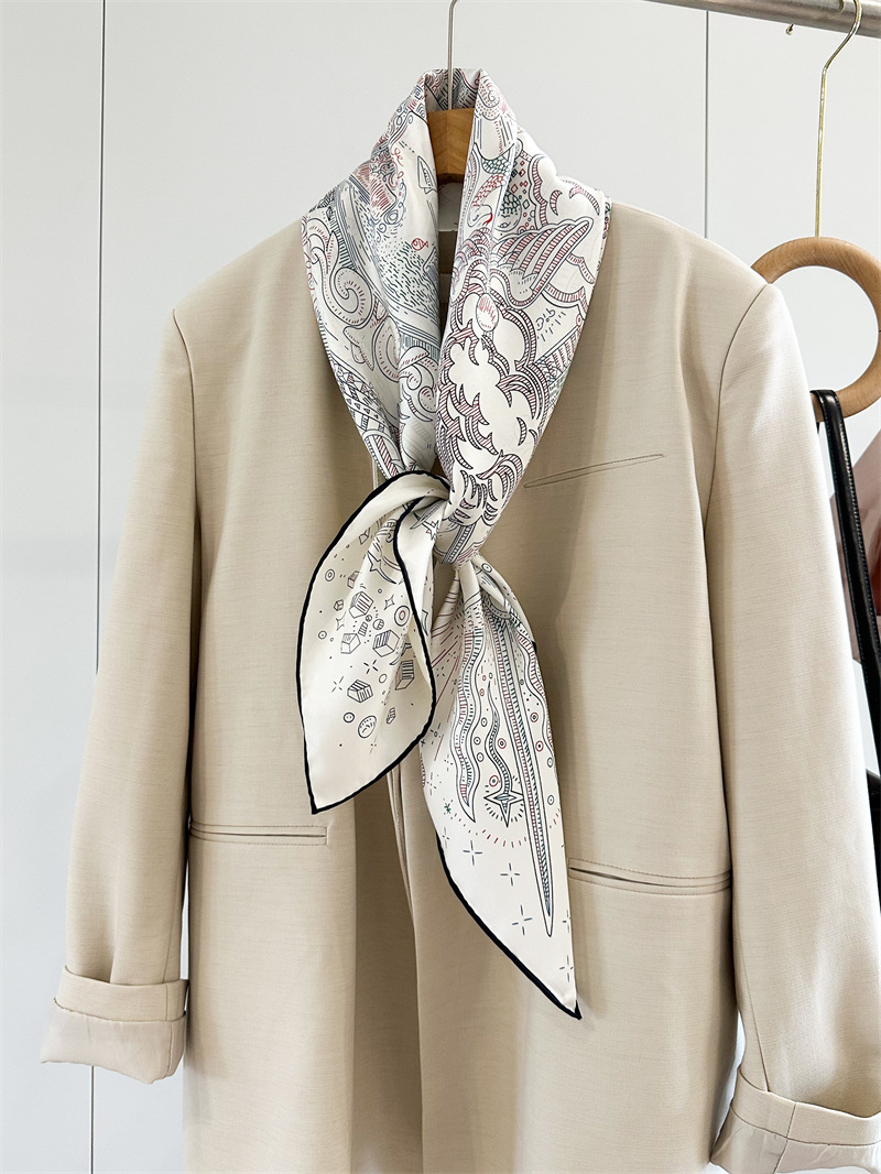Foulards de luxe en sergé de soie pour femme imprimé double face