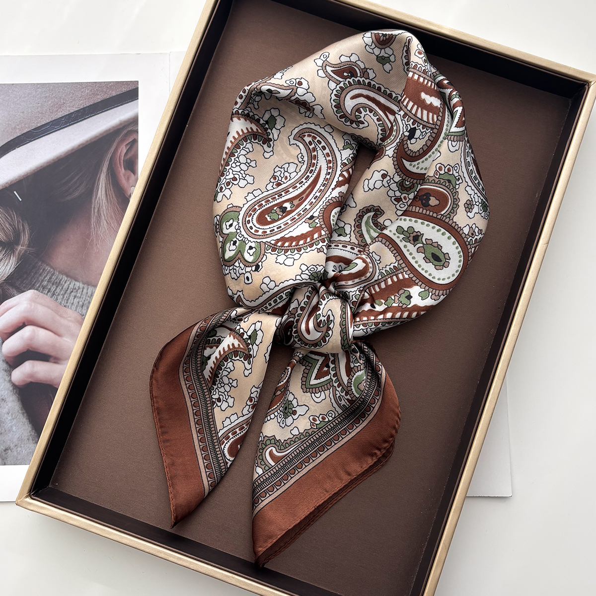 Foulard carré en soie pour femmes, mode Paisley, Bandana, châle, foulard, bandeau pour cheveux, cravates pour dames