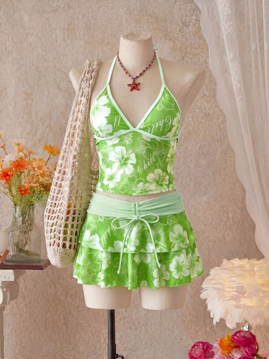 Ensemble Tankini 3 Pièces Floral pour Femme : Haut Halter, Culotte Bikini et Jupe de Bain à Volants Superposés avec Cordon de Serrage – Maillot de Bain Tropical pour la Plage