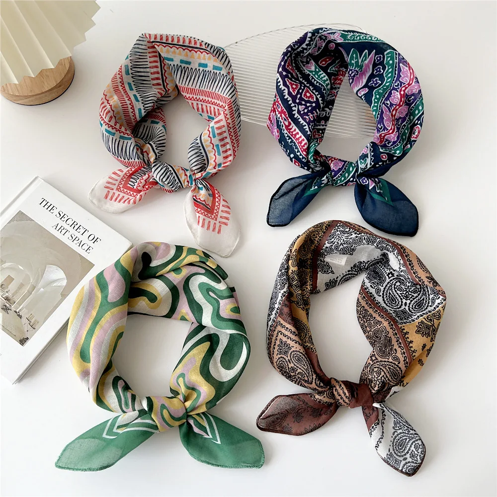 Mode 55CM petit foulard carré femmes petite soie impression cheveux écharpe bandeau Bandanas chapeaux
