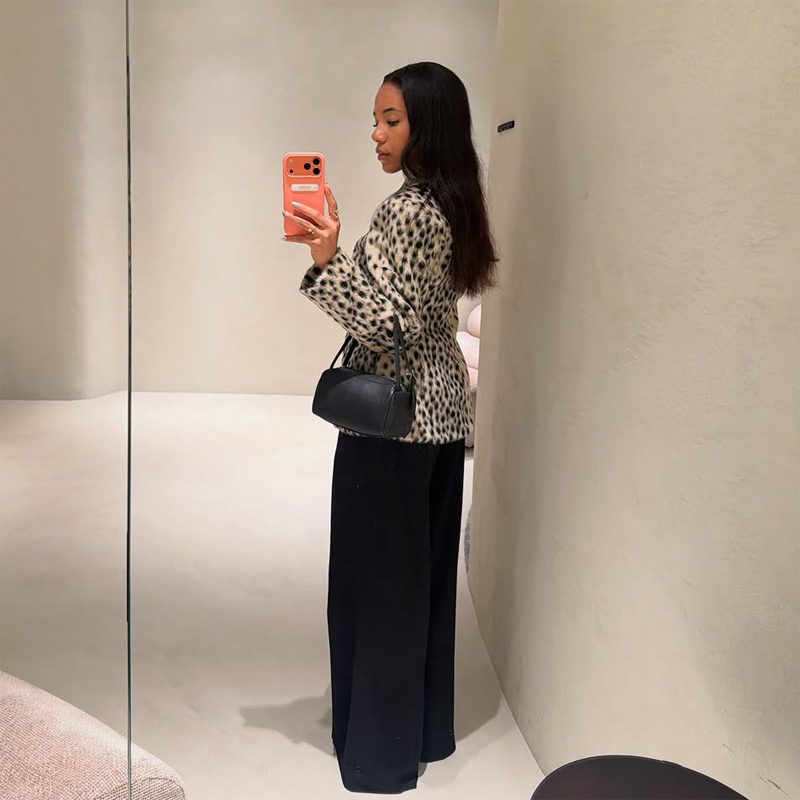 Veste courte pour femme à imprimé léopard, automne-hiver 2026, à simple boutonnage, manches longues, col en fausse fourrure, pour un look tendance au quotidien.