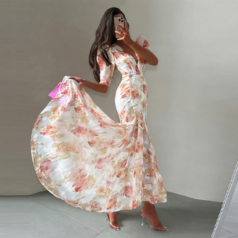 Robe longue florale pour femme, col en V profond, manches bouffantes, taille ajustée, boutons diagonaux, élégante, style été 2026
