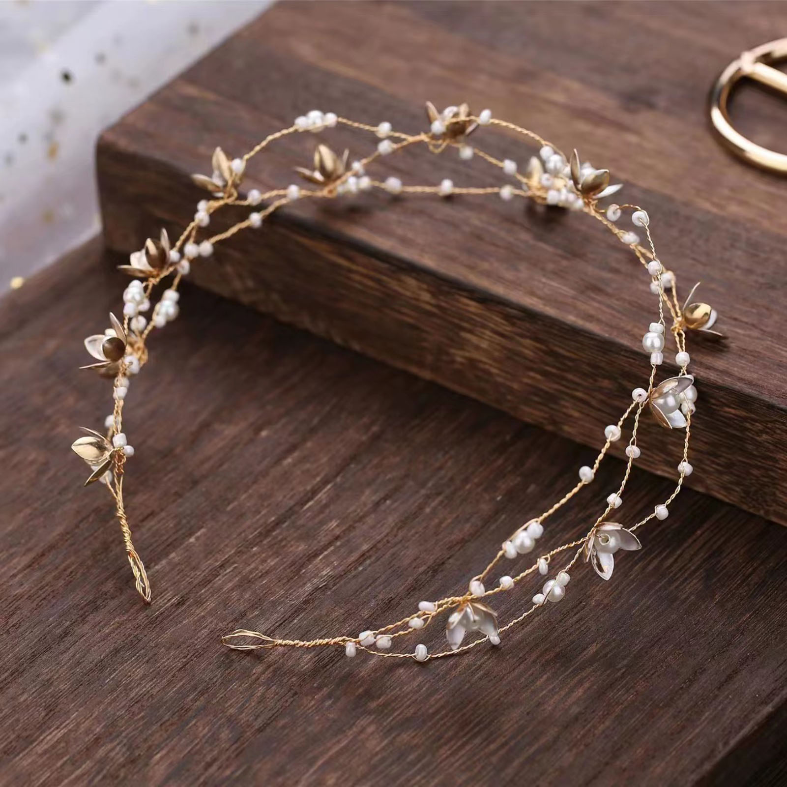 Élégant serre-tête floral de mariage réglable avec guirlande de perles pour mariée, fête, bal de promo, accessoires pour femmes
