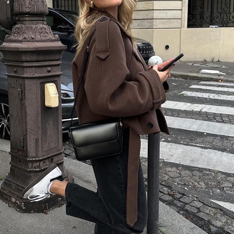 Manteau femme 2026 décontracté 2025 Nouveau manteau court en laine à grand revers avec ceinture, veste à la mode, vêtements pour femmes