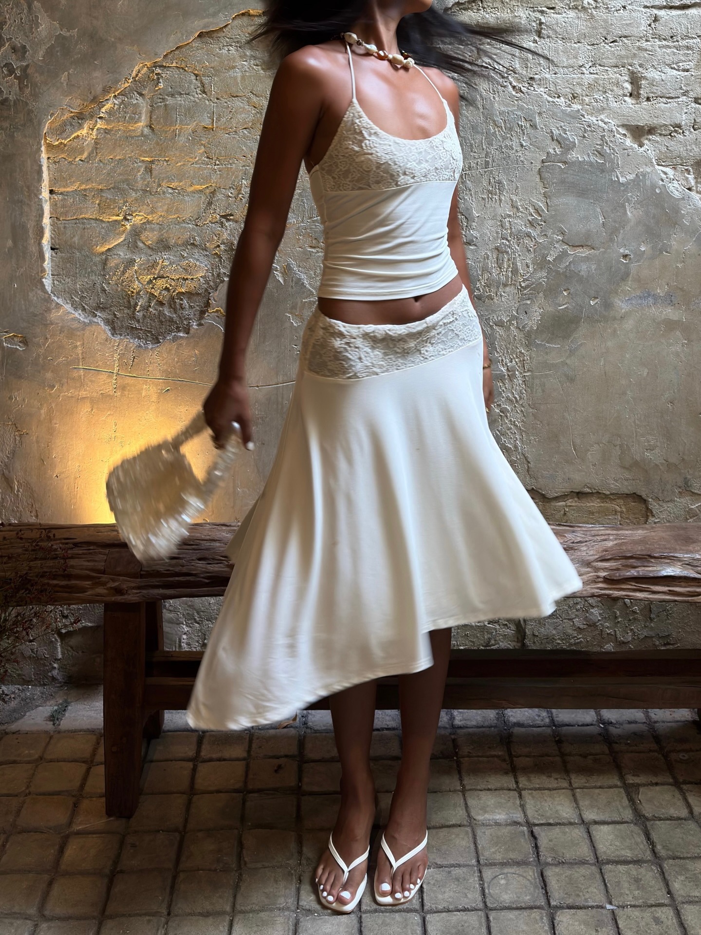 Ensemble 2 pièces sexy pour femme : Robe bustier et jupe asymétrique unie, froncée, chic, avec patchwork de dentelle, idéale pour la plage ou les soirées.