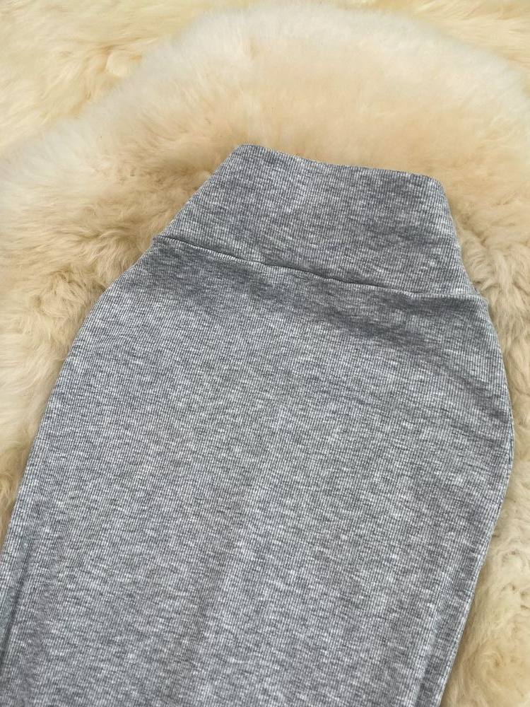 Nouvelle jupe mi-longue élégante et sensuelle pour femme, collection été 2026, design ajusté aux hanches, taille haute, style sirène sexy