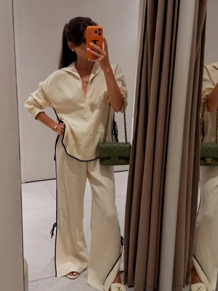 Ensemble élégant pantalon et chemisier à manches cape en satin pour femme, haut à manches courtes et pantalon, tenue chic d'été 2026 pour femme, style urbain