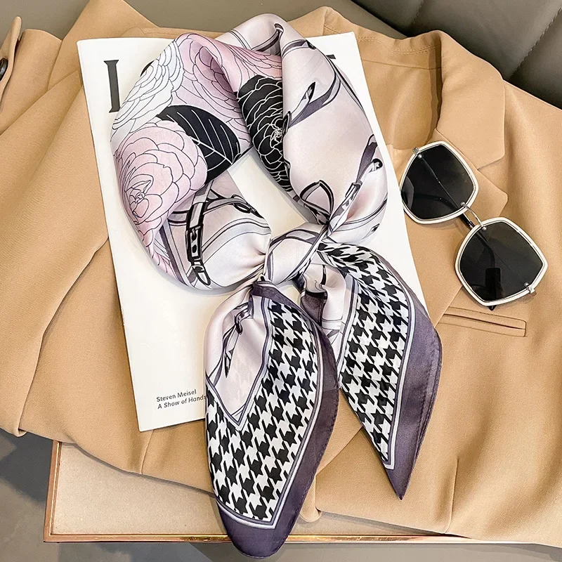 Foulard Carré Imprimé Cheval pour Femme, 70x70cm, Bandeau en Satin Doux, Hijab de Bureau, Bandeau de Sauna, Cadeau