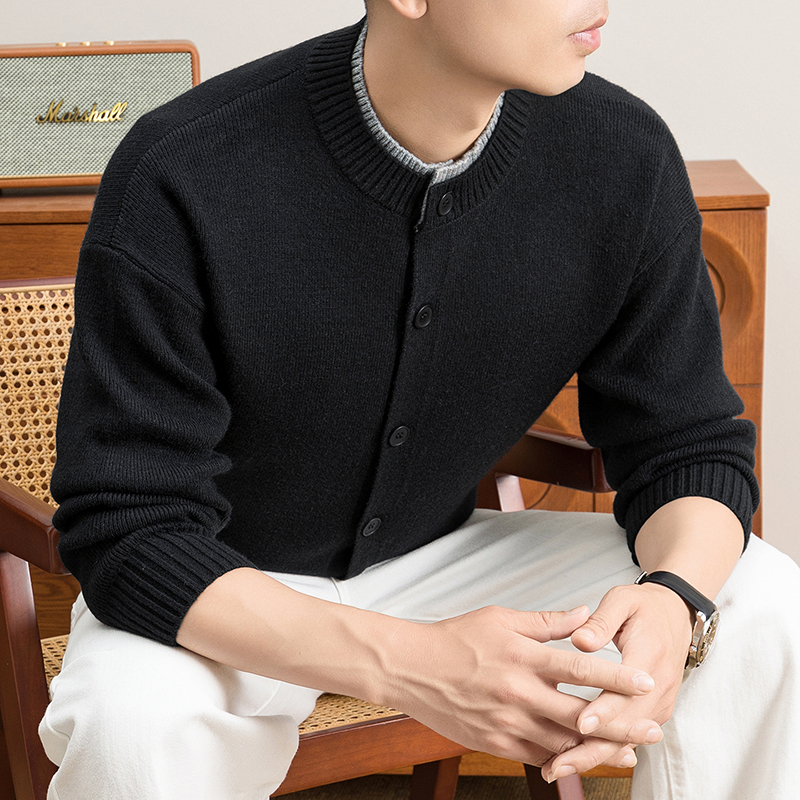 Cardigan décontracté pour homme, pull tricoté à col rond boutonné, doux et chaud, couleur unie, manches longues, vêtements polyvalents pour homme