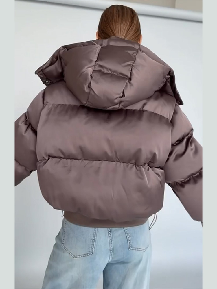 Veste courte matelassée pour femme, à capuche amovible, taille ajustable par cordon, épaules tombantes, manches longues, coupe ample, veste d'hiver rembourrée.