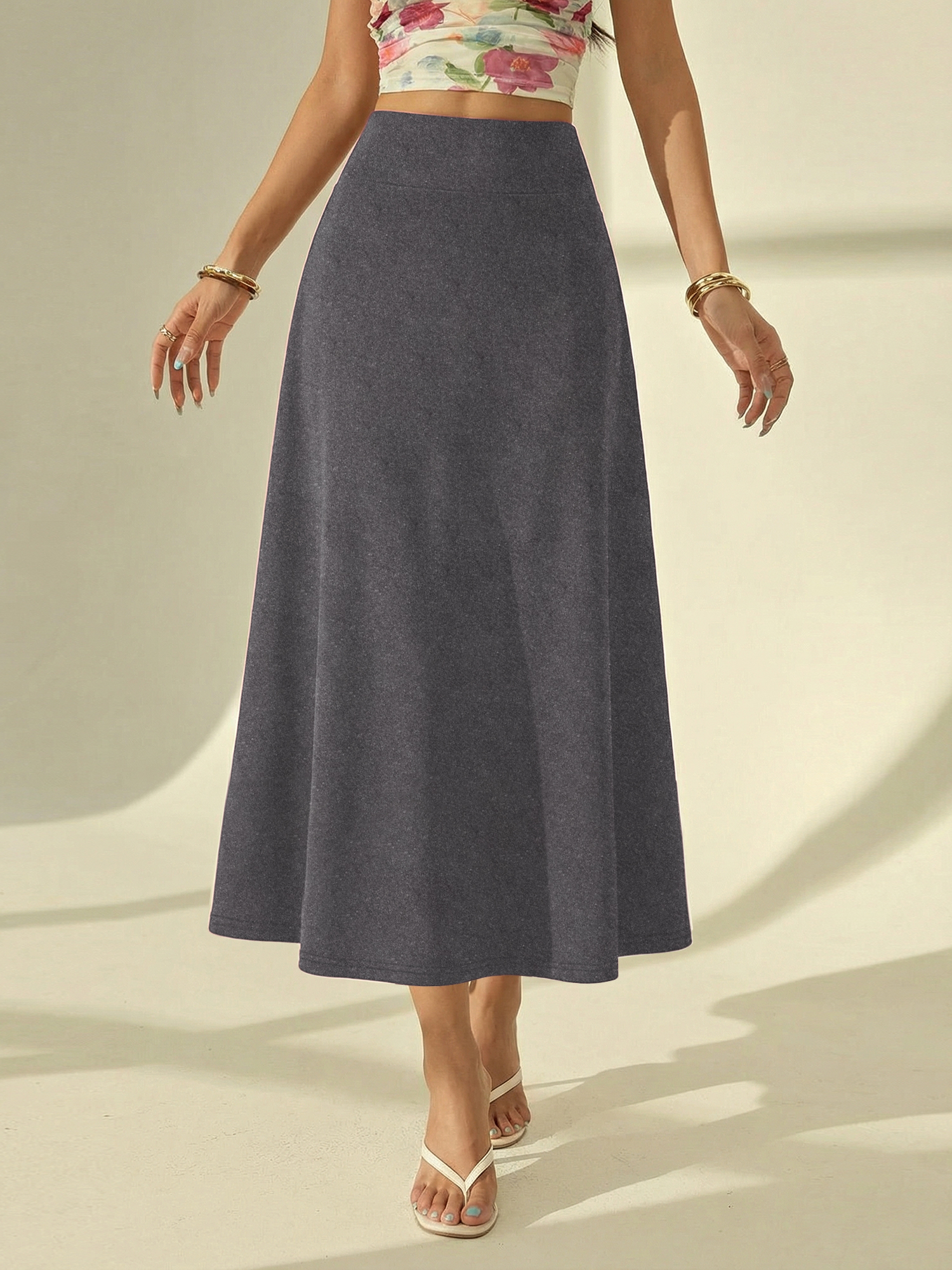 Jupe longue polyvalente pour toutes les saisons, silhouette fluide et douce, tenue idéale pour les vacances à l'île et les loisirs en parc