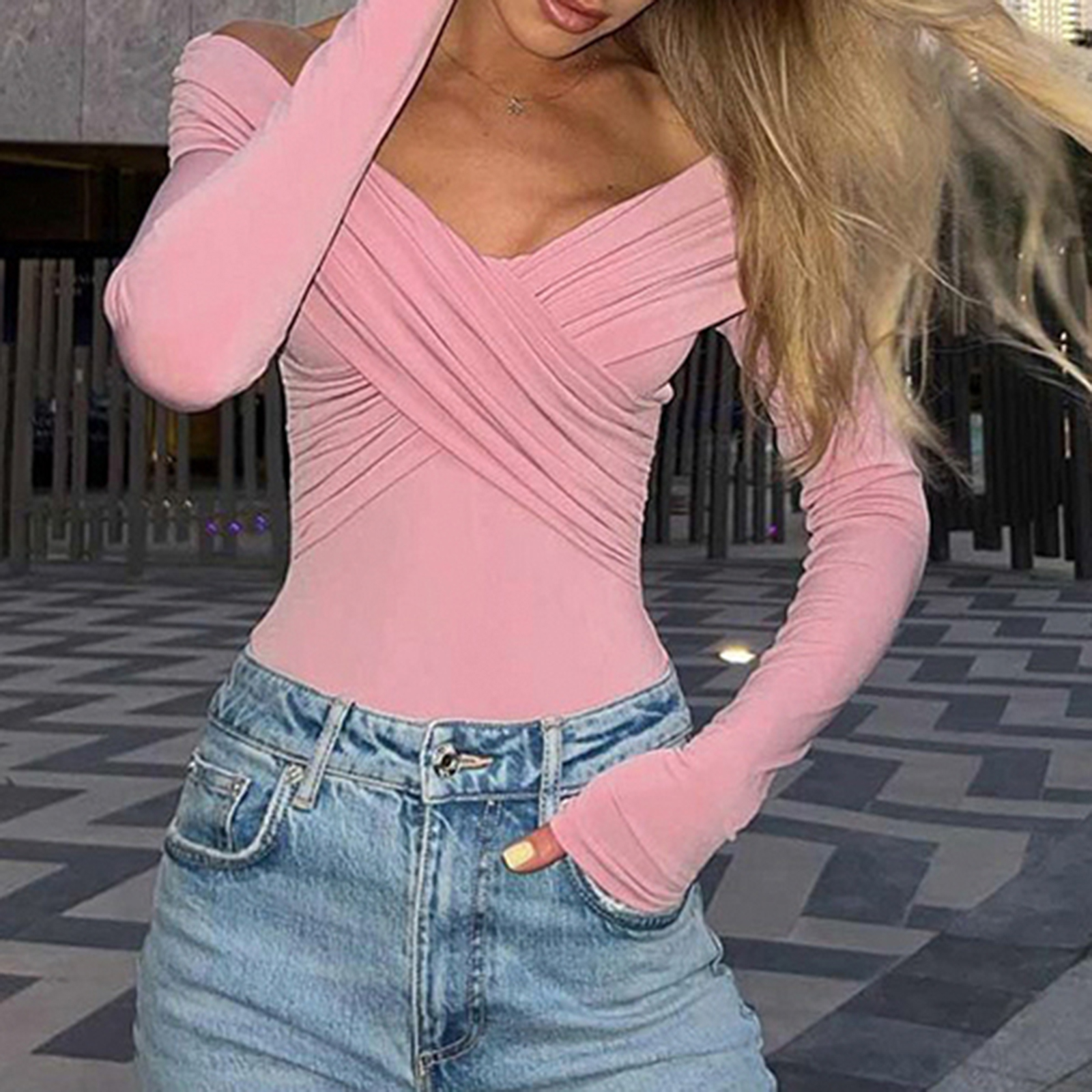 Femmes épaules dénudées chemises chemises courtes mode avant croix à manches longues Slim Fit hauts dames vêtements Clubwear femme Streetwear