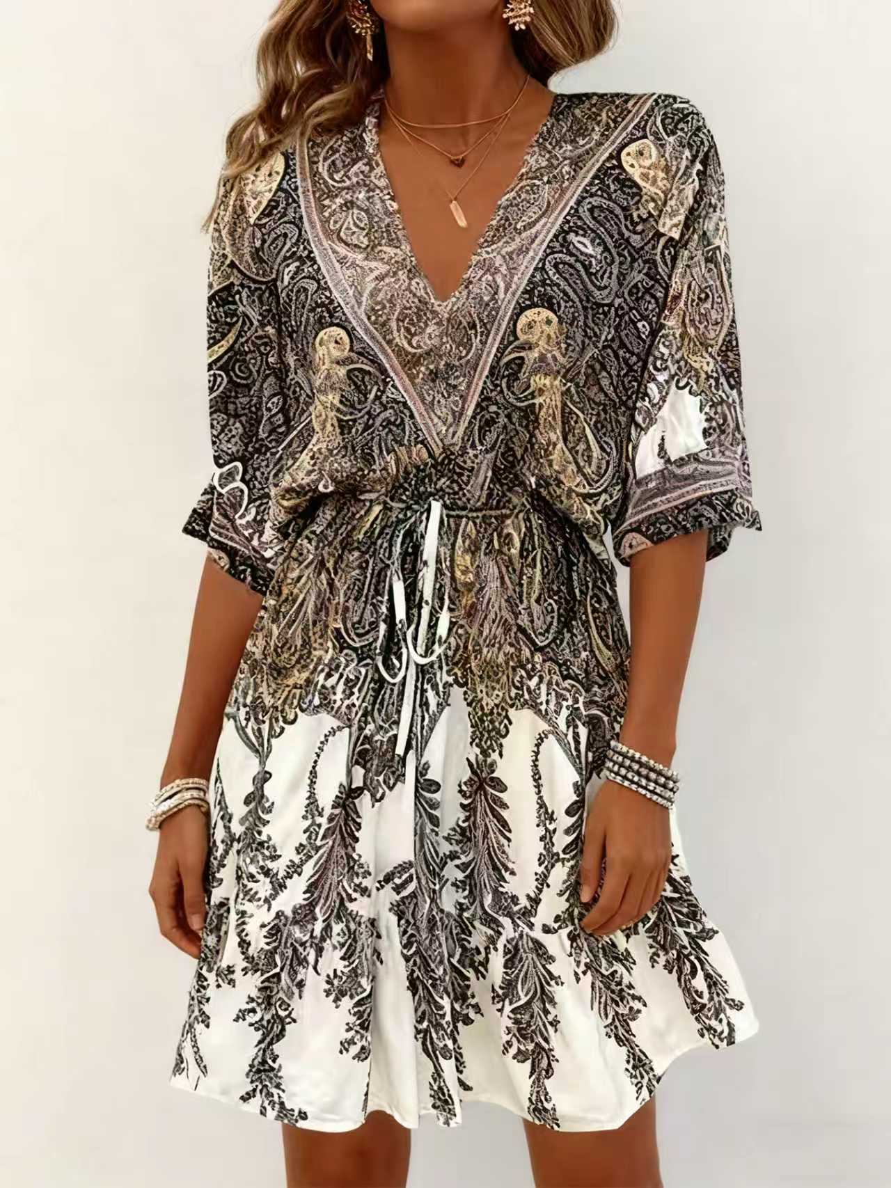 Robe vintage ethnique à imprimé paisley, style bohème, pour femme, col en V profond, manches kimono, taille nouée, robe courte fluide à volants, pour les vacances d'été à la plage