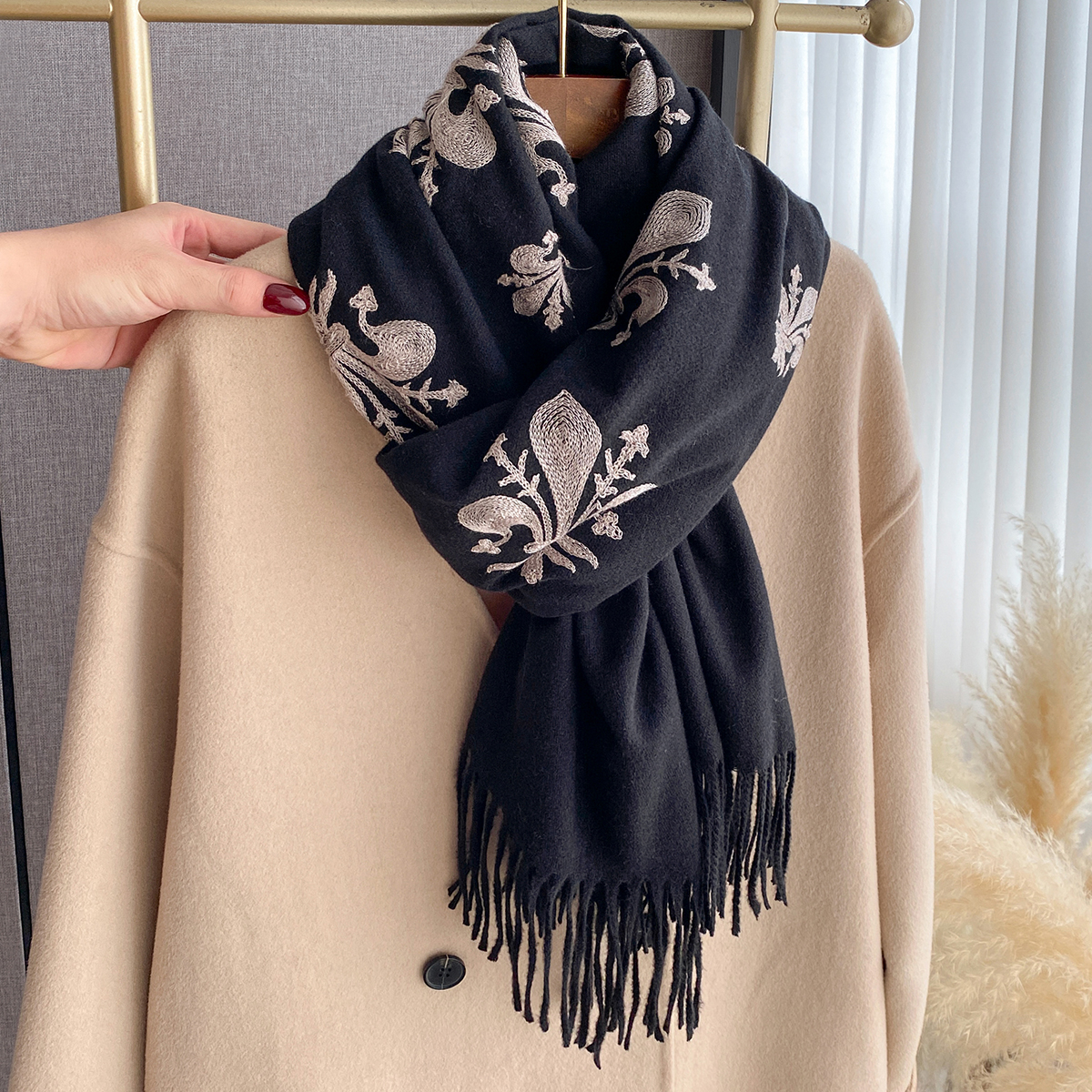 Nouveau Pashmina cachemire mélange Mujer Bufanda écharpe chaude Echarpes broder fleur Poncho Cape épais chaud Poncho foulard