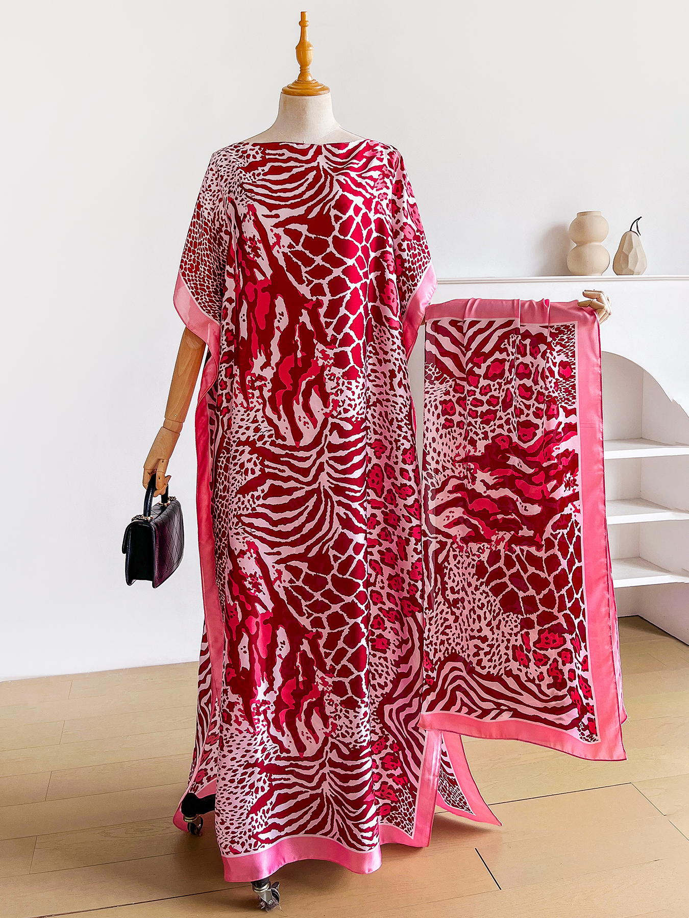 Abaya Dubai à imprimé animalier mixte avec foulard assorti, robe maxi ample à col bateau et manches chauve-souris pour femmes musulmanes africaines