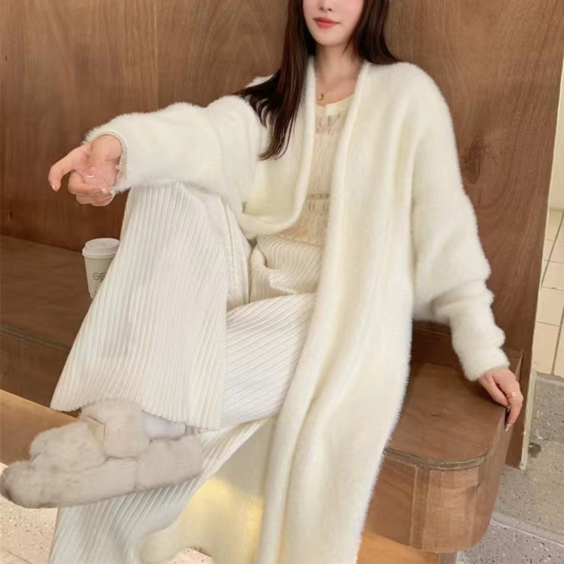 Cardigan Long blanc pour femmes, vêtements d'hiver tricotés, moelleux, manches longues, pull en cachemire, manteau, Style coréen, chaud, Vintage, nouvelle collection 2025