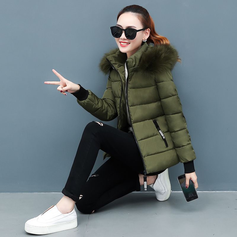Veste d'automne pour femme 2026, nouveau manteau tendance, veste d'hiver brillante imperméable à capuche pour femme, parka en duvet grande taille, tenue de neige