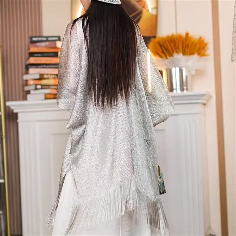Châle en dentelle dorée style européen à manches ouvertes, léger, pour femme, avec franges ajourées, protection solaire, en soie, pour robe de soirée