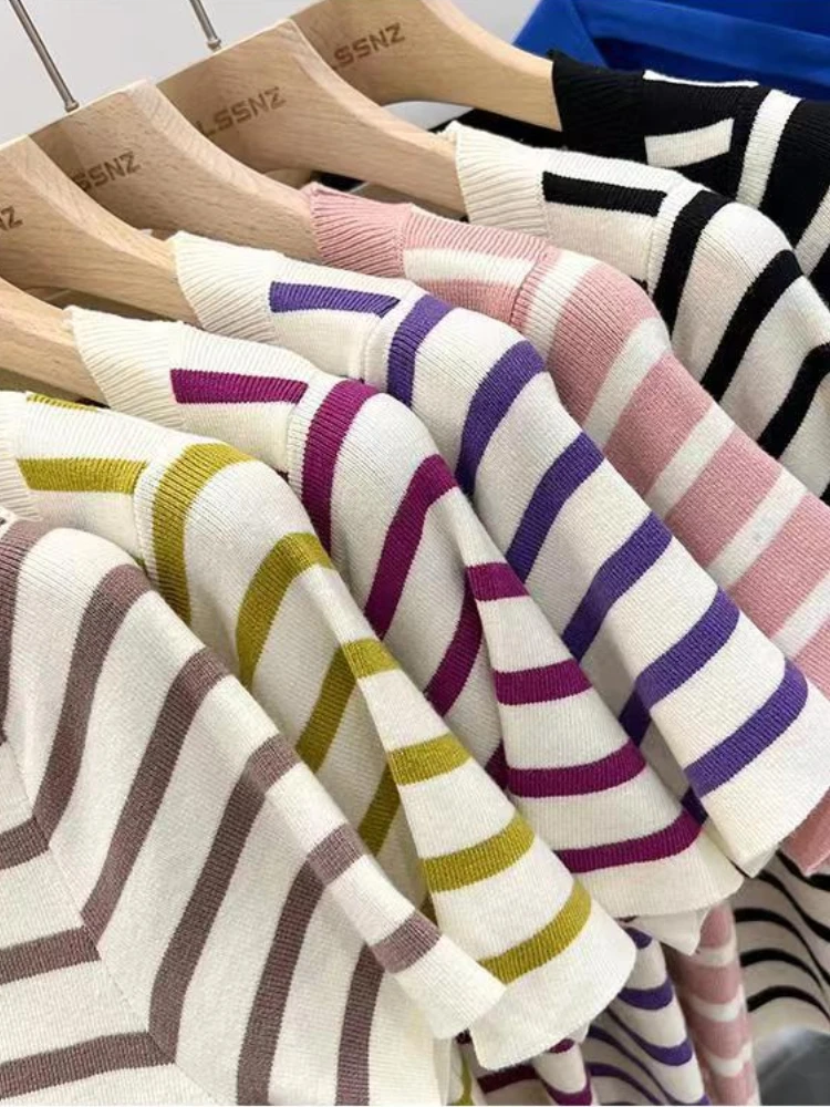 Femme nouveaux vêtements rayé à manches courtes T-shirt coupe ajustée hauts femme col rond tricoté gaine T-shirt vêtements de rue sexe sportif Y2K