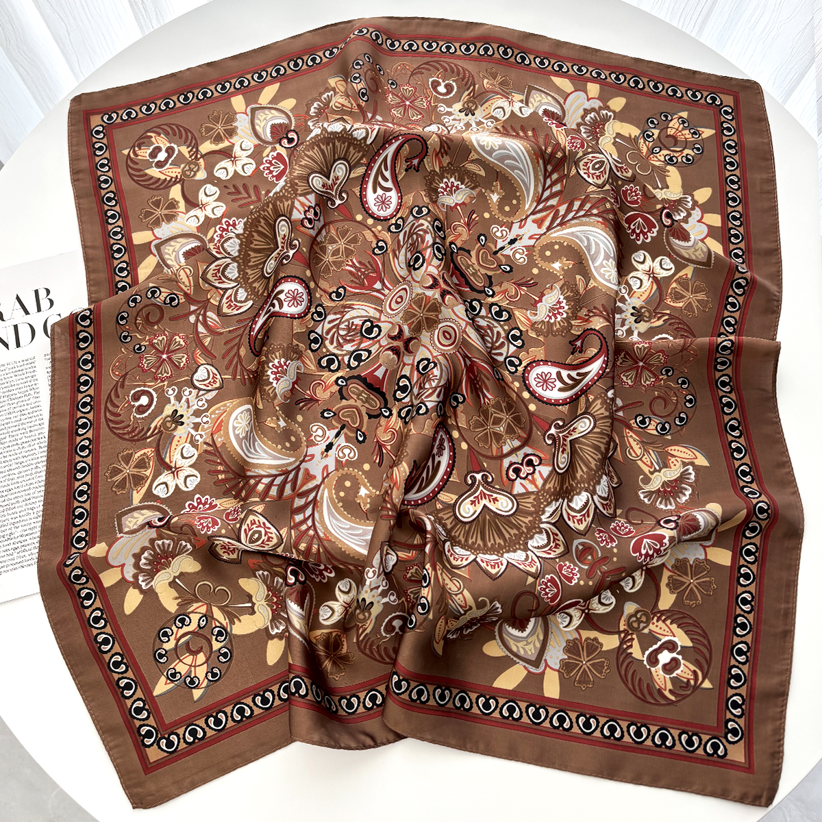 Foulard carré en Satin imprimé Lotus pour femmes, foulard de tête, accessoire décoratif à la mode, Bandana, printemps et été