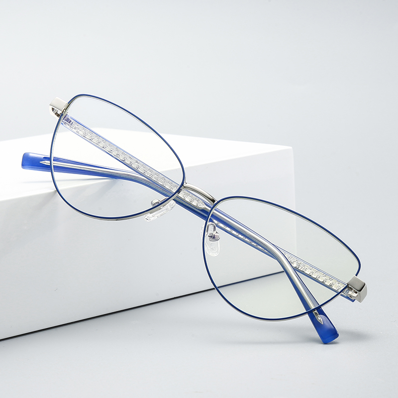 Lunettes œil de chat pour femmes, monture en alliage, jante complète, marque de styliste élégante, lunettes de Prescription anti-rayures