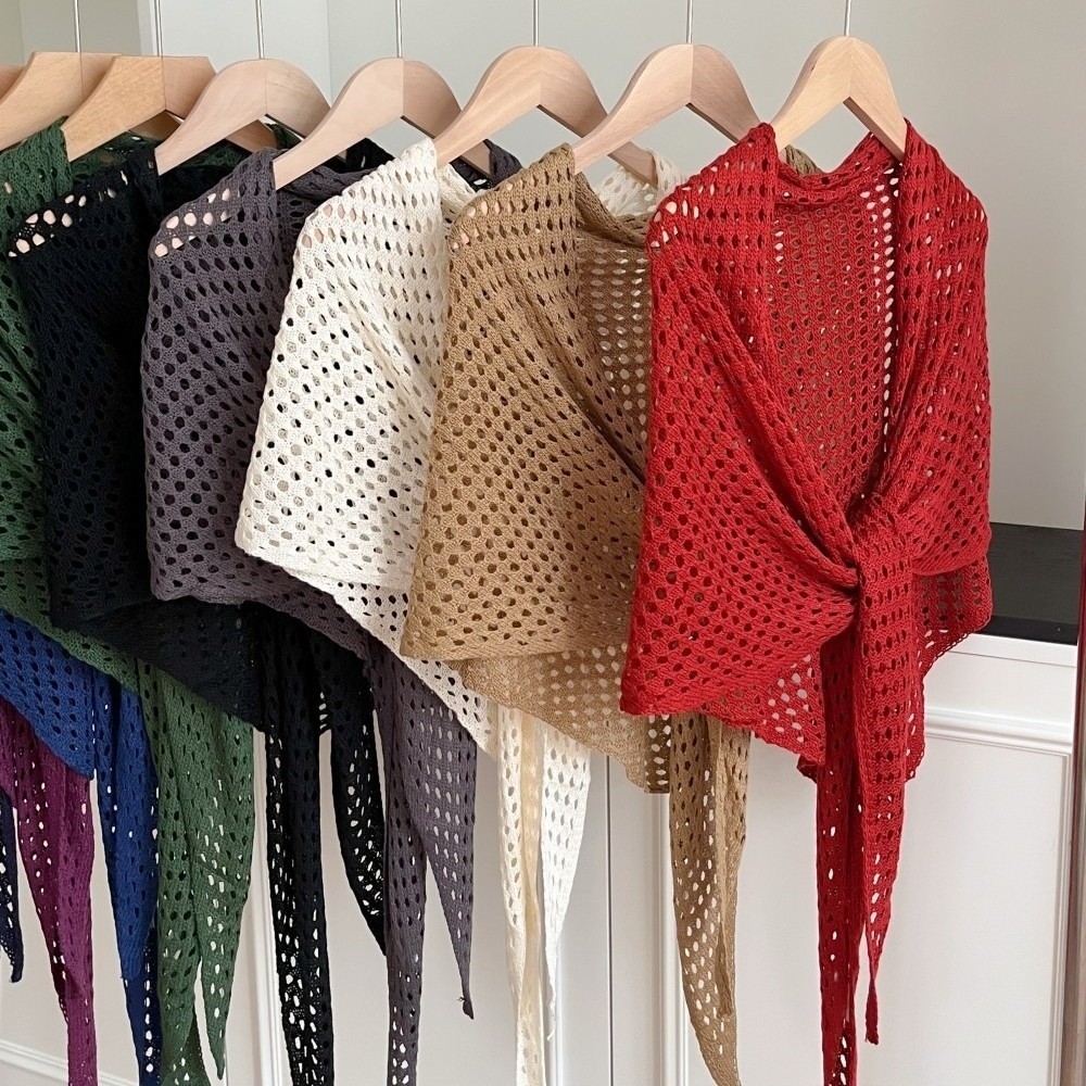 Écharpe triangulaire ajourée tendance, châle respirant en tricot de couleur unie, protection solaire légère pour femme