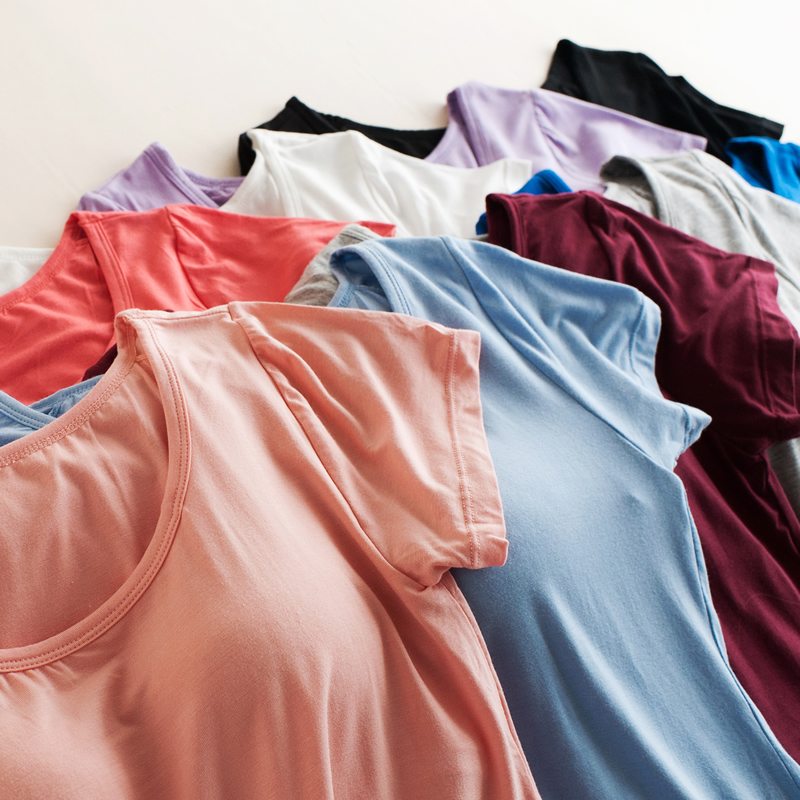 T-shirt à manches courtes pour femmes, soutien-gorge rembourré intégré, vêtements respirants, t-shirts décontractés pour femmes