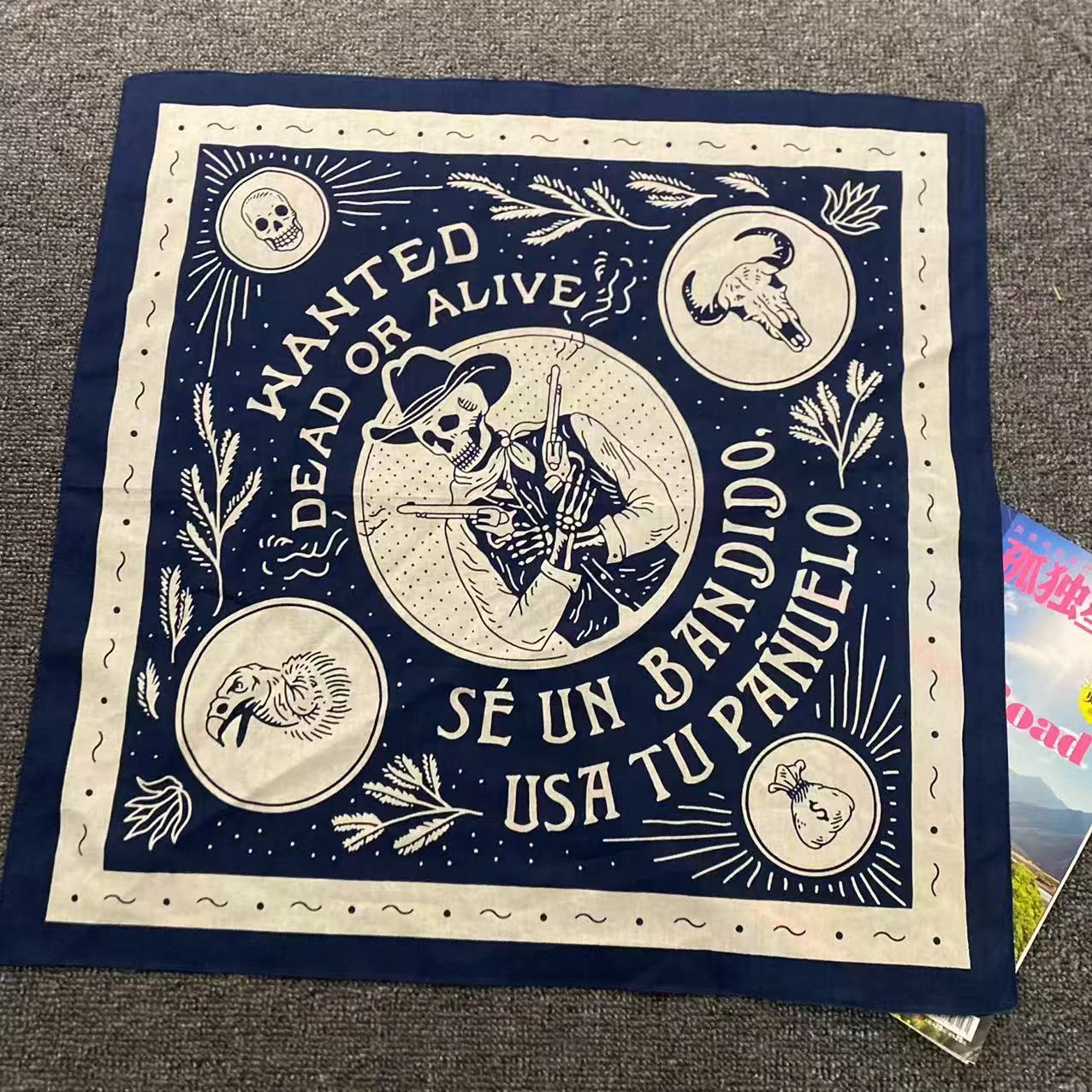 Rétro crâne imprimé carré écharpe à la mode marque rue écharpe coton hiphop rue danse moto foulard parasol écharpe visage sca