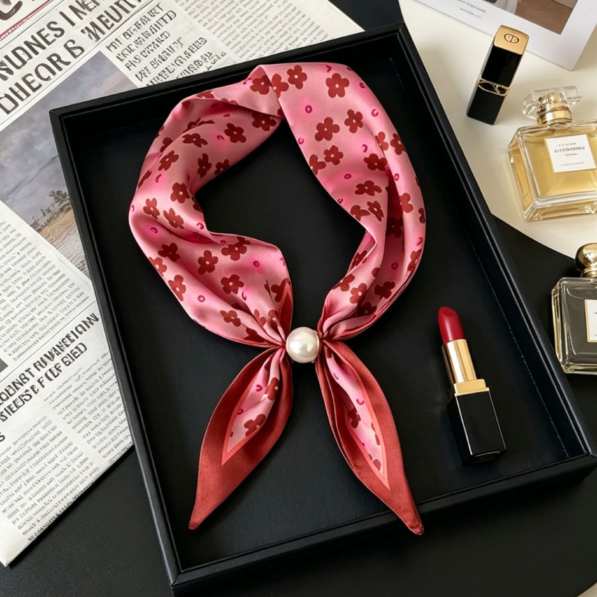 Écharpe de luxe en soie pour femme, motif cachemire rétro, avec collier de perles et fermoir magnétique, foulard de mode à pois pour la clavicule, style décontracté