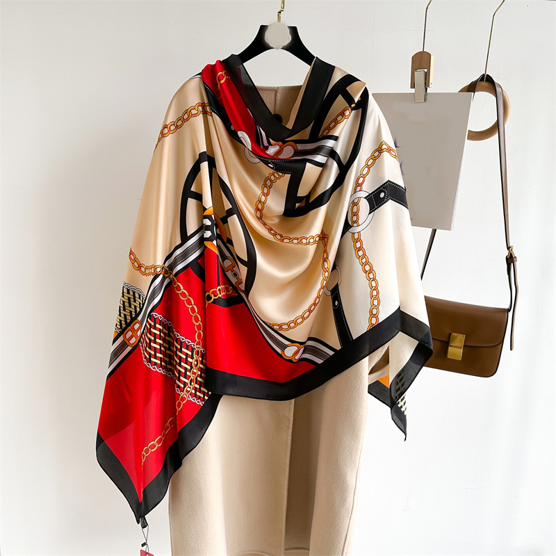 Écharpe en soie de luxe pour femme à imprimé chaîne, grand châle en satin, style bandana, foulard de mode, paréo de plage, protection solaire