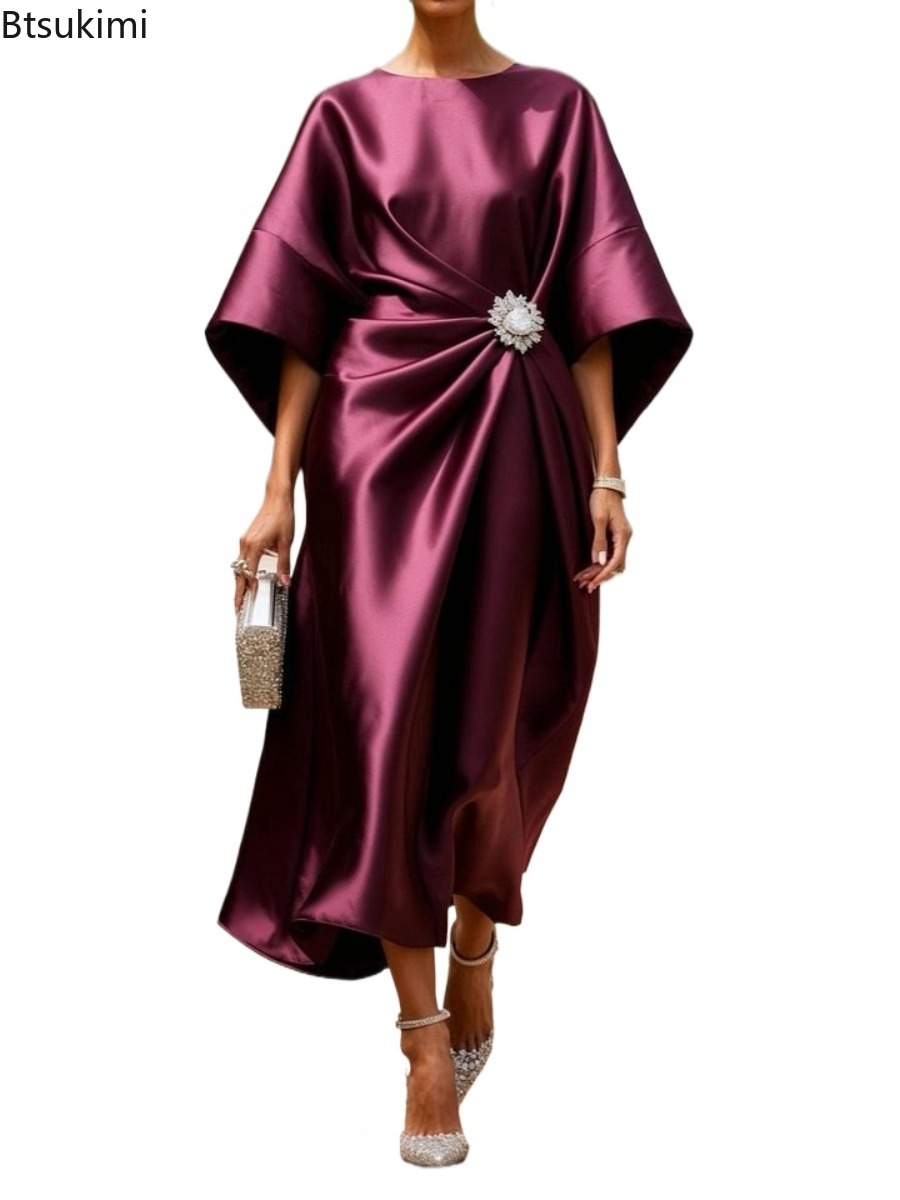 Nouvelle Robe de Soirée et de Cocktail Élégante pour Femme 2026 en Satin à Col Rond et Manches Chauve-Souris avec Décoration Strass à la Taille et Effet Froncé