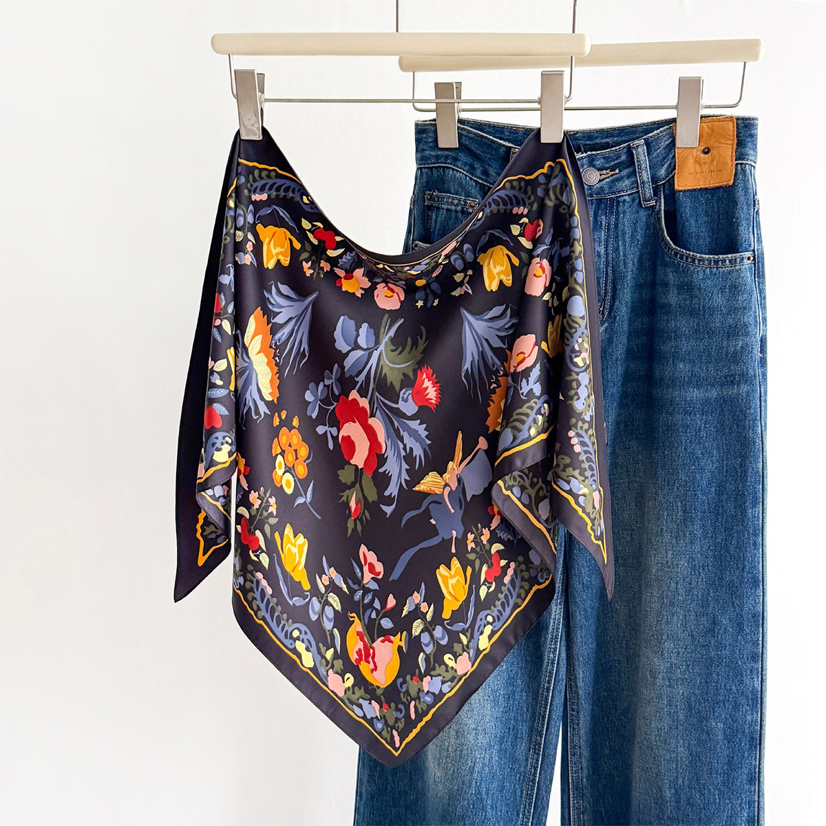 Écharpe carrée à imprimé floral pour femmes, foulards en satin doux imitation soie, bandanas, hijab de luxe, foulard élégant, châles