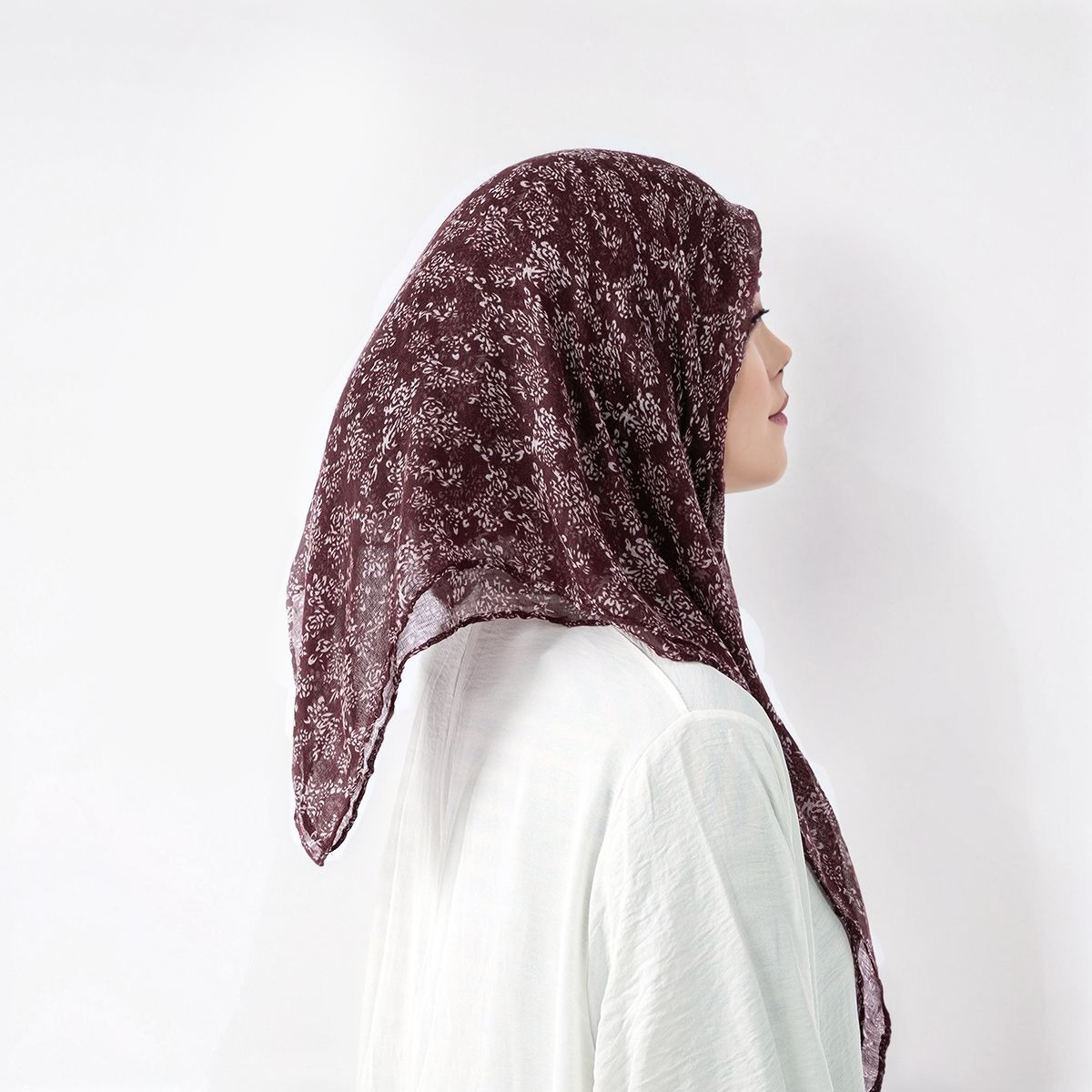 Foulard carré en Voile pour femmes, imprimé Floral, Hijab, fin, léger, respirant, châle, Bandana, belles enveloppes pour cheveux, nouvelle collection