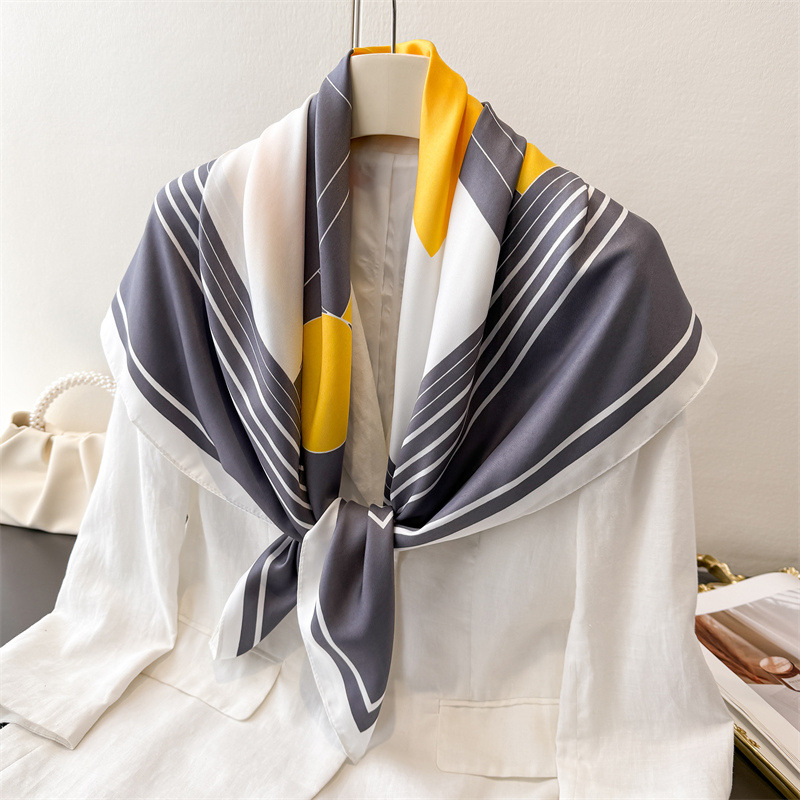 Foulard carré en coton fin 90x90cm pour femme, écharpe en soie, bandana de luxe, châle de plage, imprimé floral, hijab, cache-cou