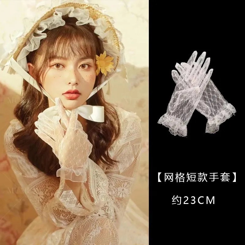 Gants de mariée vintage en dentelle blanche avec nœud et perles pour robe de mariée et séance photo
