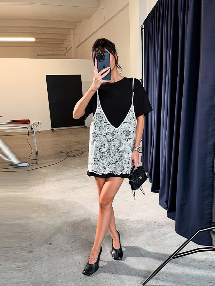 Nouveaux hauts pour femme : Ensemble deux pièces chic en dentelle, comprenant un haut long décontracté à col rond et manches courtes, style urbain polyvalent et tendance.
